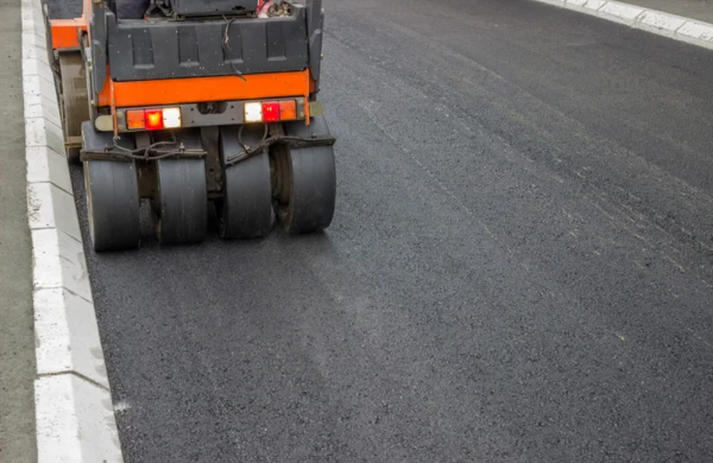 Asphalt milling and resurfacing in Cincinnati by ITS Asphalt